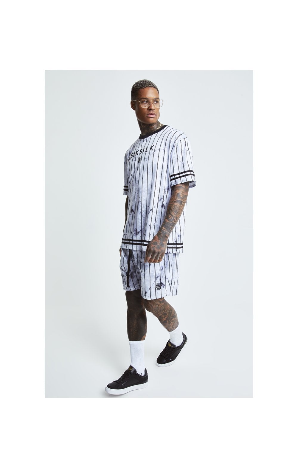 Charger l&#39;image dans la galerie, SikSilk Marble Relaxed Shorts - White &amp; Grey (4)