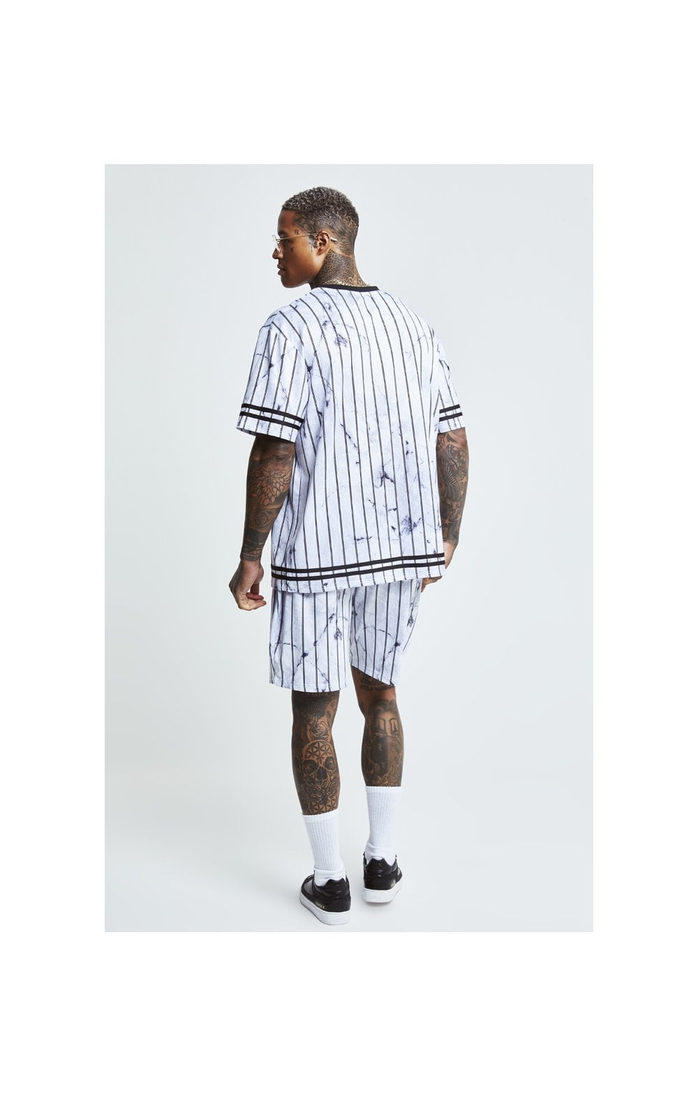 Charger l&#39;image dans la galerie, SikSilk Marble Relaxed Shorts - White &amp; Grey (5)