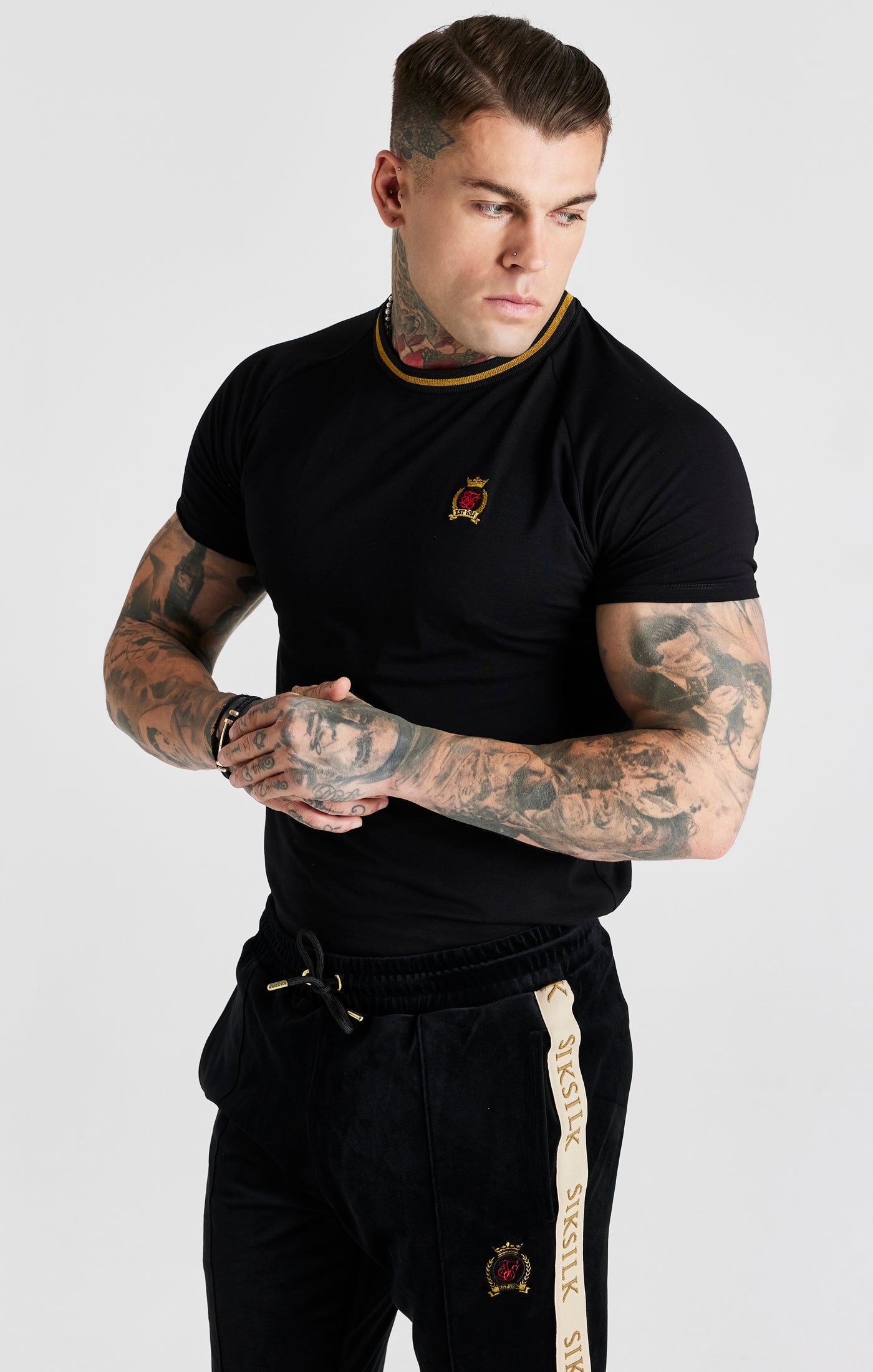 Charger l&#39;image dans la galerie, Black Crest Muscle Fit T-Shirt (4)