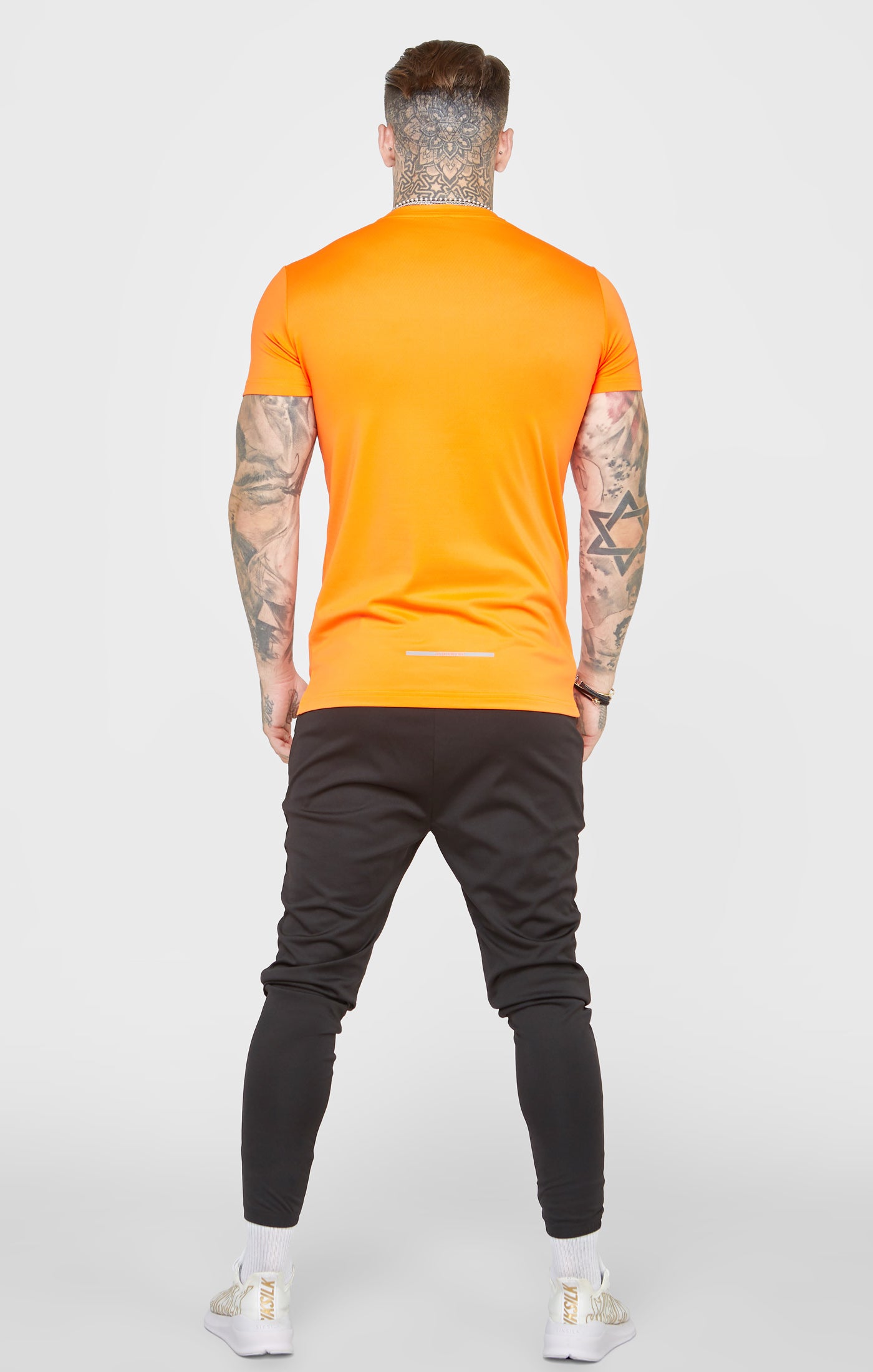 Charger l&#39;image dans la galerie, T-shirt de sport orange (4)